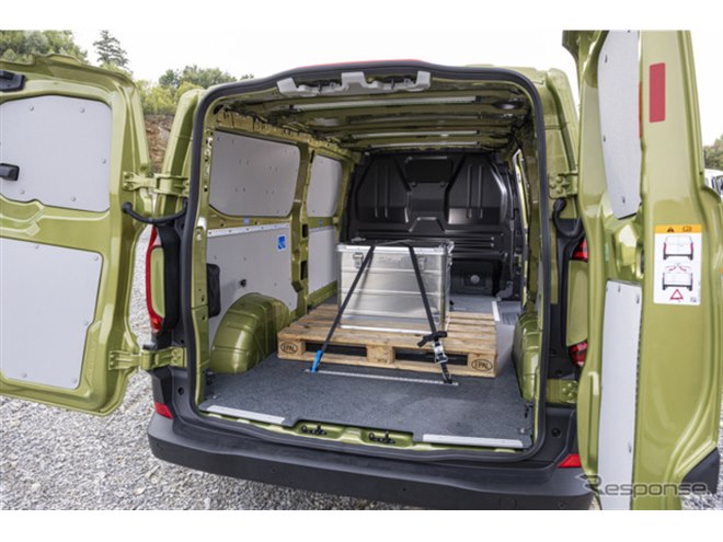 フォルクスワーゲン　トランスポーター　T2 VW『トランスポーター』新型に搭載された「世界初の新収納