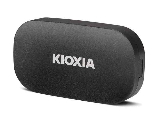 キオクシア、軽量42gのアルミ製筐体を採用したポータブルSSD「EXCERIA