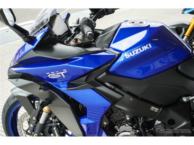 スズキ『GSX-S1000GT』がカラー変更、新型カタナで採用の新色