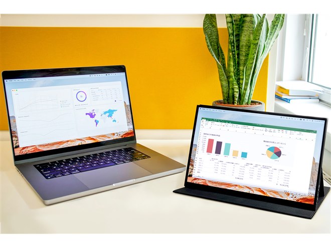 ユニーク、スマホとワイヤレス接続できるWi-Fi対応15.6型モバイル