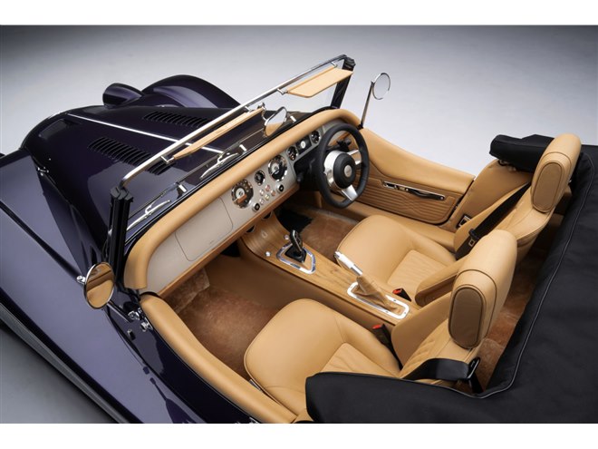 世界限定30台 「モーガン・プラスシックス」の生産終了記念モデル発売