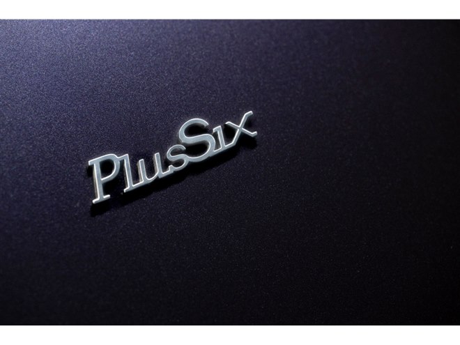 世界限定30台 「モーガン・プラスシックス」の生産終了記念モデル発売