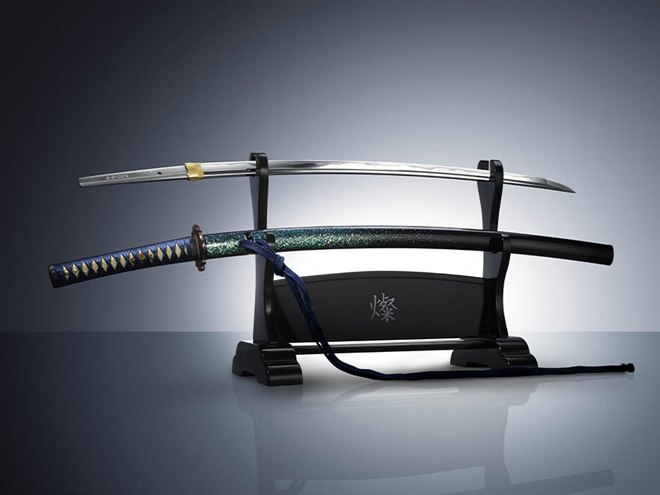 G-SHOCK」最上位「MR-G」より、日本刀をモチーフにした「MRG-B2000JS