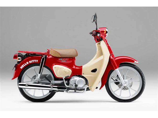 ハローキティの50周年を記念した特別な「ホンダ・スーパーカブ50／スーパーカブ110」登場 - 価格.com