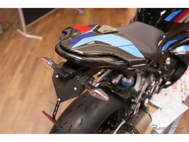 新品未使用BMW MotorradSHOEIの日本数量限定コラボ廃盤品レア BMW、スーパーバイク優勝を讃え約896万円のド級マシンを限定発売