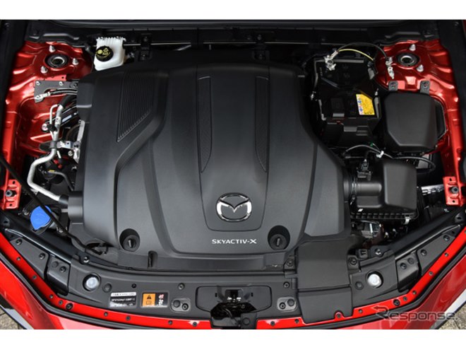 マツダ SKYACTIV TECHNOLOGY エンジンカバー 赤 マツダ(純正) 20Sエンジンカバー へるにっくす。design のパーツ
