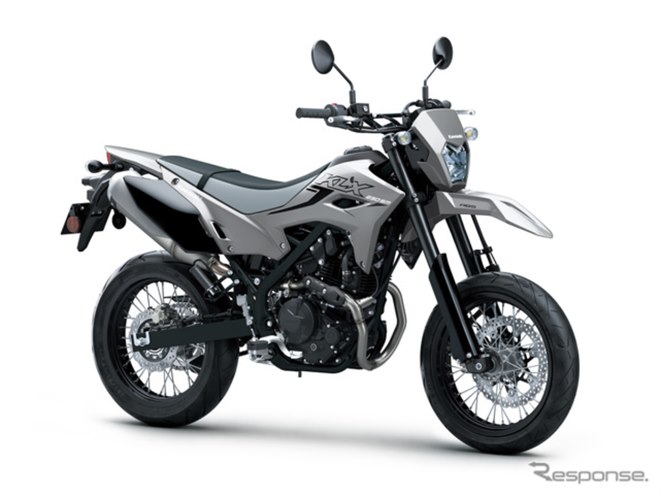 軽快スーパーモトがさらなるアップデート！ 新型カワサキ『KLX230SM 