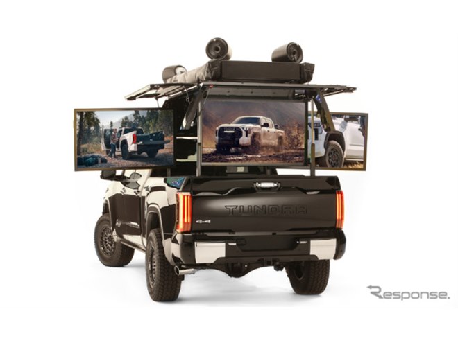 アメリカで流行？ トヨタ『タンドラ』をスポーツ観戦仕様に、55インチ