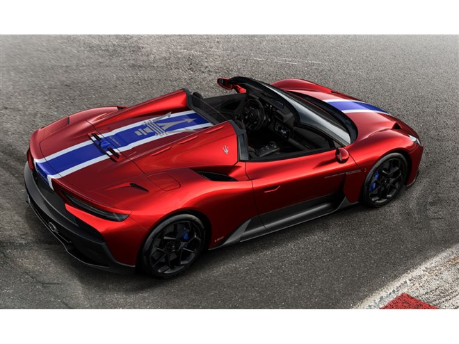 マセラティが特別なカラーリングの「MC20チェロ」を日本で発売 - 価格.com
