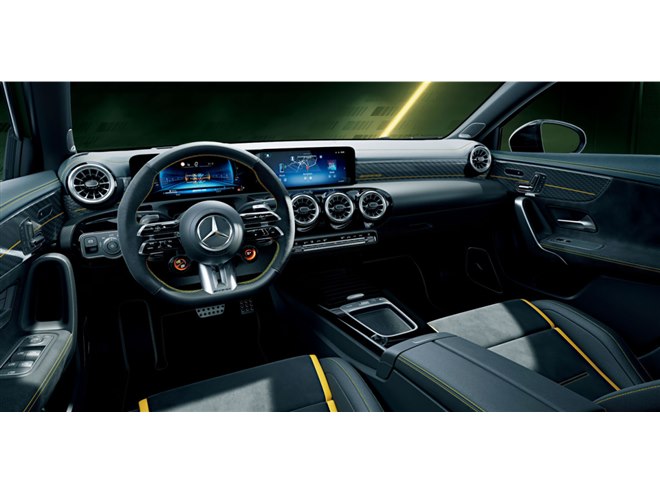 メルセデスAMG A45 S 4MATIC＋」に最後の限定車「ファイナル