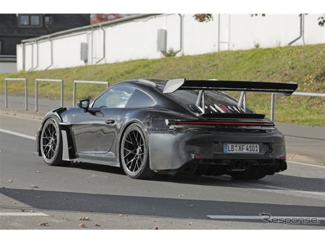 最後の非電動・非ターボの水平対向6気筒…ポルシェ『911 GT3 RS』を