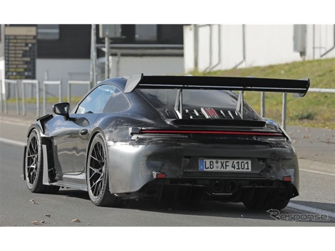 最後の非電動・非ターボの水平対向6気筒…ポルシェ『911 GT3 RS』を