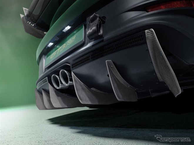 ポルシェ『911 GT3 RS』に新「マンタイキット」…285km/hで1000kg