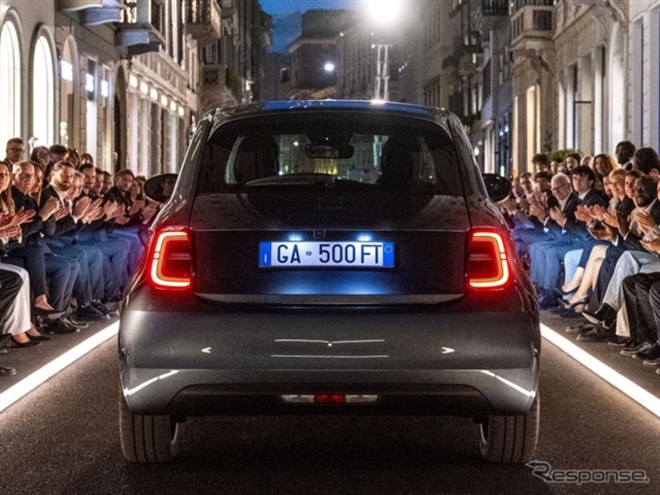 ジョルジオ・アルマーニ」仕様のフィアット 500e を米国投入