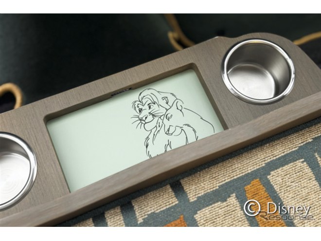 ライオン・キング』仕様のキャンピングカー、1月31日発売 価格は820万