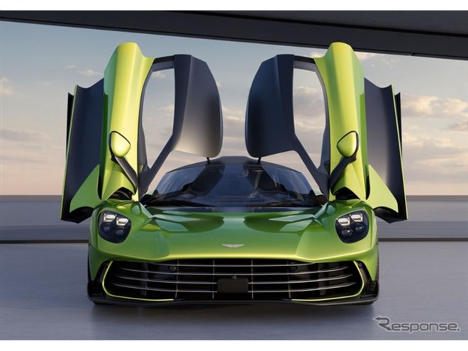 超激レア　アストンヴィラ Aston Villa ドリルトップ　1994-96 アストンマーティンValkyrieがF1®ドライバーのフェルナンド・アロンソ