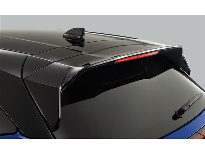 日産ノート オーラAUTECHスポーツスペック」登場 上質な内外装に加えて