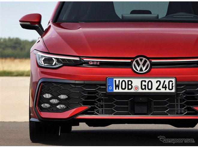 VW、ゴルフ「GTI」と「R」改良新型を日本初公開へ…東京オート VW、ゴルフ「GTI」と「R」改良新型を日本初公開へ…東京オート