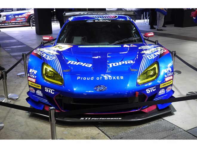 スバルとSTIがコンプリートカー「S210プロトタイプ」を世界初公開