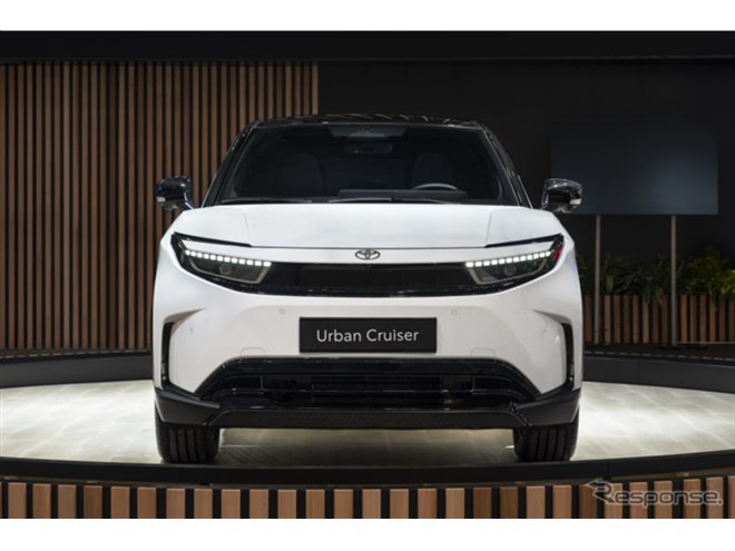トヨタ、新型コンパクト電動SUV『アーバンクルーザー』実車公開…ブリュッセルモーターショー2025