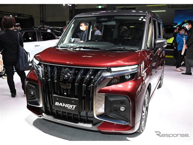 スズキ　新型 ソリオバンディット　プルバックカー　 赤と黒　[新品未使用] スズキ 新型 ソリオバンディット プルバックカー 赤と黒 [非売品