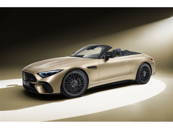 鮮やかなゴールドをまとう「メルセデスAMG SL63 4MATIC＋」の限定車が