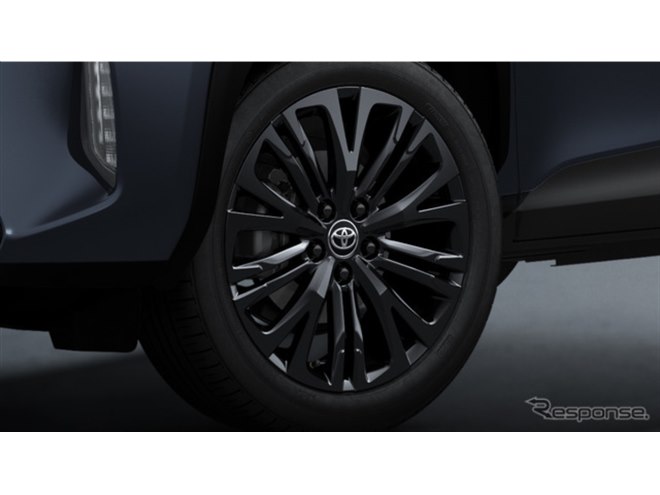 トヨタ『ヤリスクロス』を一部改良、ブラック冴える「URBANO」も発売