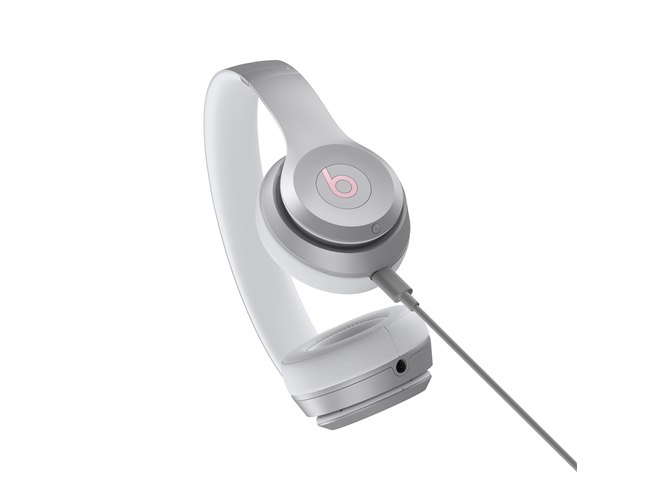 Beats、人気デザイナーとコラボのヘッドホン「Beats Solo 4 Beats、人気デザイナーとコラボのヘッドホン「Beats Solo 4