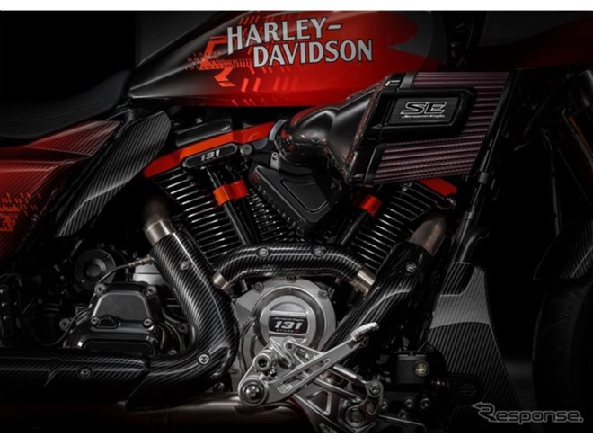 ハーレーダビッドソン史上最強の『CVO Road Glide RR』が発表、131台