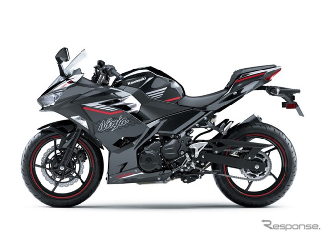 カワサキの400ccスポーツ『Ninja400』に新カラー＆グラフィック、79万