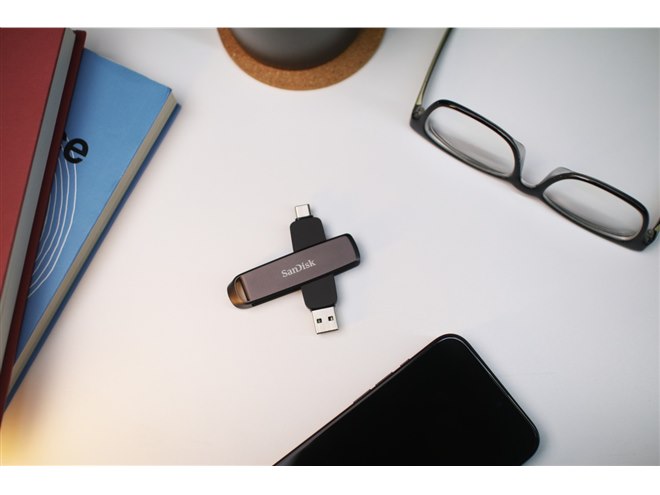 SanDisk スリム デュアルドライブ ポータブSSD 2TB SanDisk external SSD new model released! First review of
