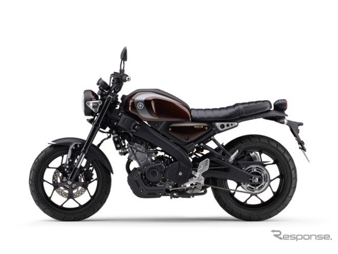 ヤマハ　XSR155 XSR125ダブルシート　ダークブラウン　純正 海外】新型XSR125はブラウン追加か！？ インドネシア「XSR155