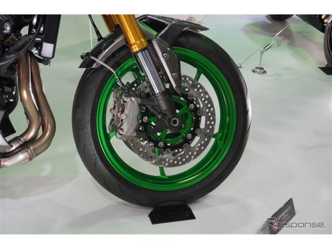 カワサキ『Z900 SE』がフルモデルチェンジ！“Sugomi”デザイン
