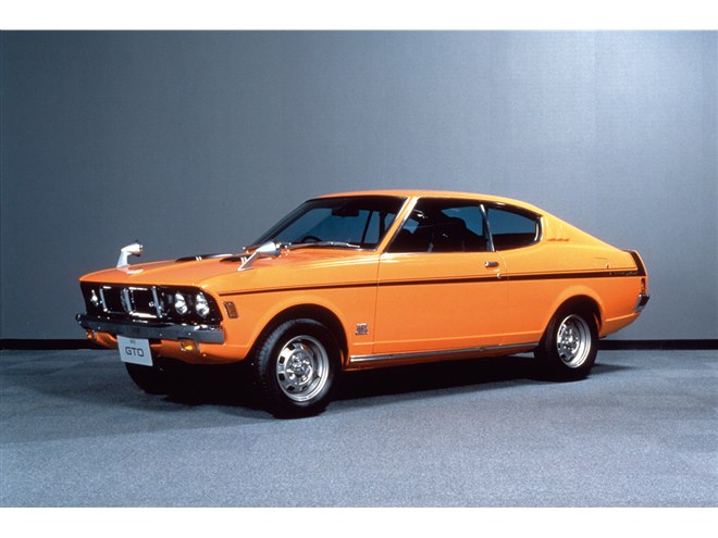 三菱が初代「デボネア」や「ギャランGTO」など懐かしの名車を出展