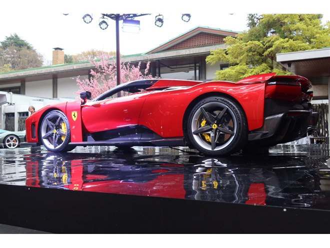 フェラーリのスペシャルモデル「F80」が日本上陸 - 価格.com