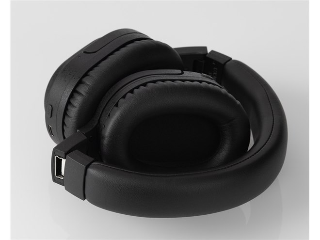 final、「声」にフォーカスしたワイヤレスヘッドホン「UX3000 SV