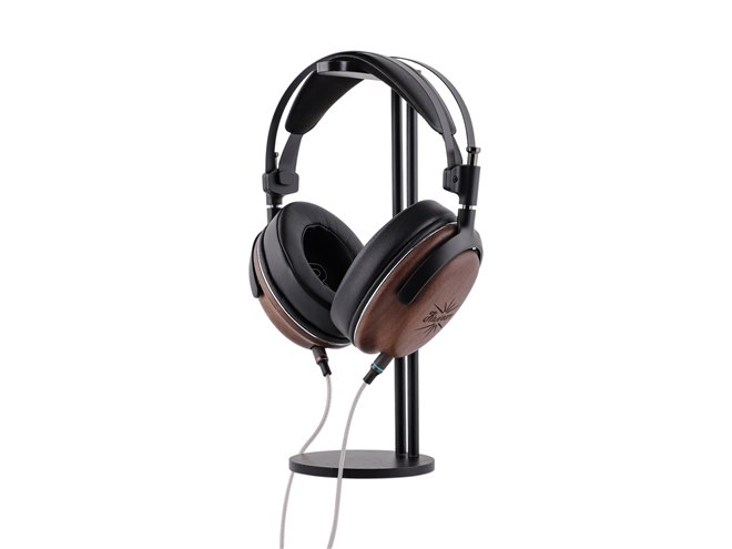 Kiwi Ears、デュアルドライバー設計やウォールナット材を採用