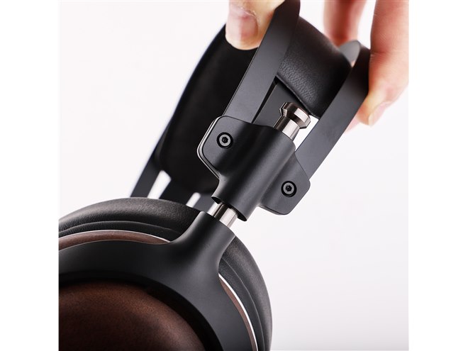 Kiwi Ears Atheia Closed-Back Dual-Driver Headphones | Bloom