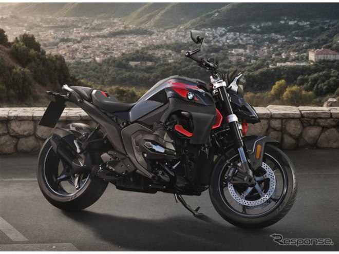 BMWモトラッド、新型ロードスター『R 1300 R』発表…145馬力
