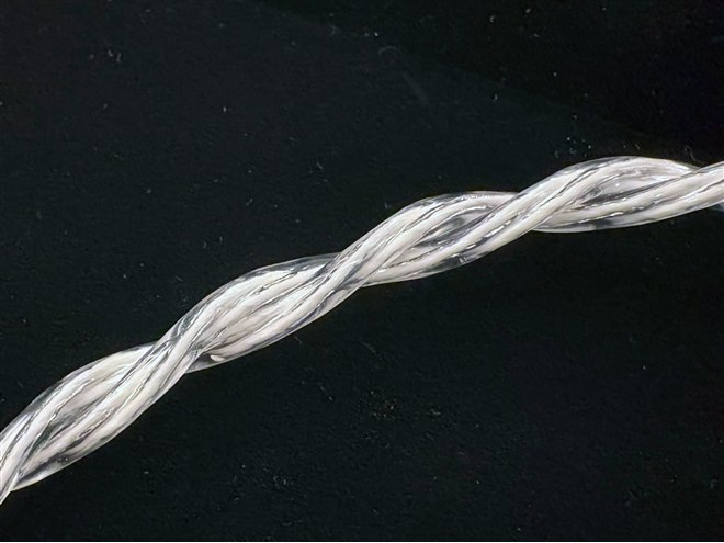 final、トゥルーダイヤモンド振動板を搭載した新フラッグシップ