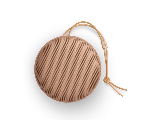 Bang & Olufsen、IP67の防塵防水性能を持つポータブルBluetooth