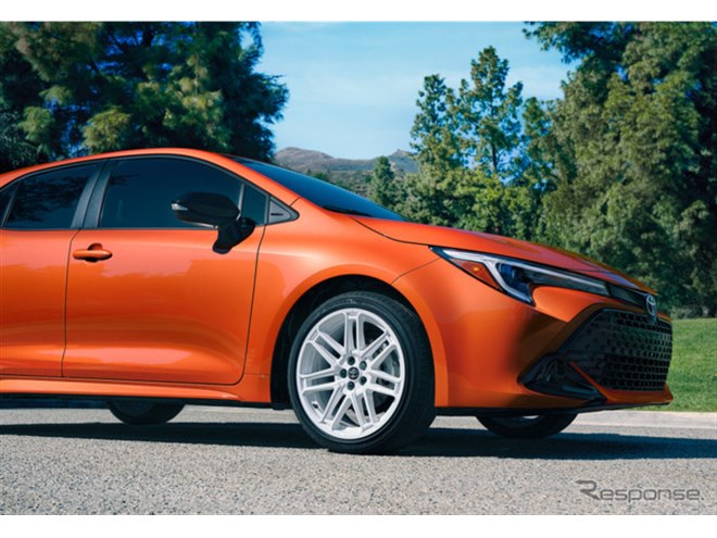 トヨタカローラ1400HI-DELUXE ブリキのトヨタ カローラ 1400 Hi-Deluxe ミニカー ブリキのトヨタ