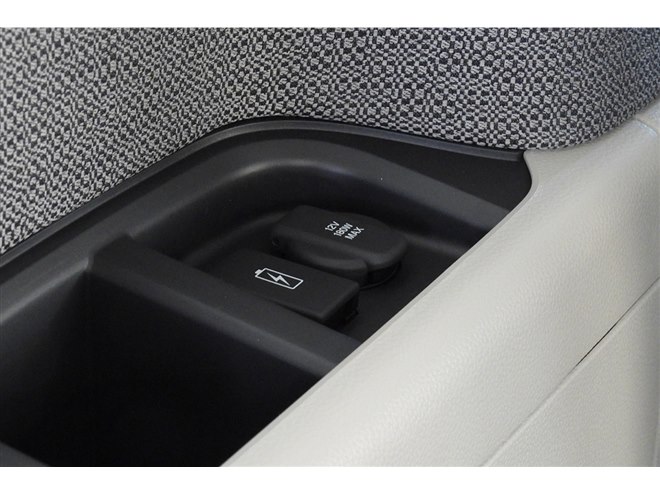 電装系強化〓ボルテージ パワーTYPE-DX〓アルファード ステップワゴンなどに ホンダが「ステップワゴン」に2つの新グレードを設定 予防安全