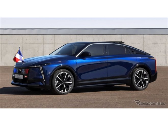 DS、フランス大統領専用『N°8』を一般公開、グリルがトリコロールに