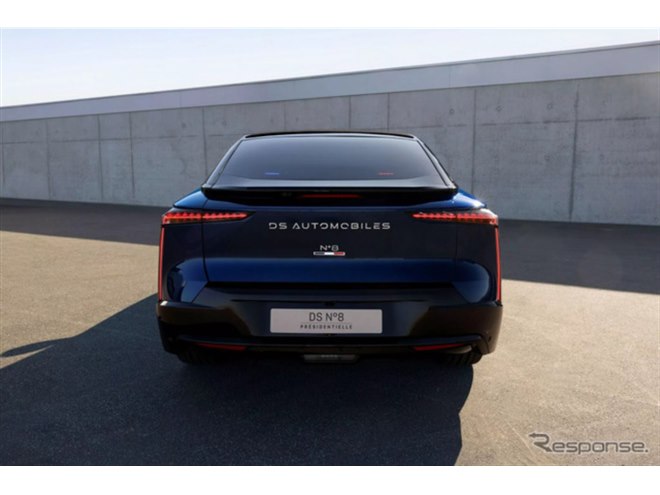 DS、フランス大統領専用『N°8』を一般公開、グリルがトリコロールに