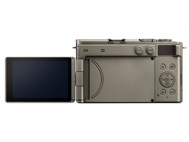 【専用】LUMIX　S9 新色チタンゴールド　数回使用　レンズ付き パナソニック、LUMIX S9の広角ズームレンズキットに新色「チタン