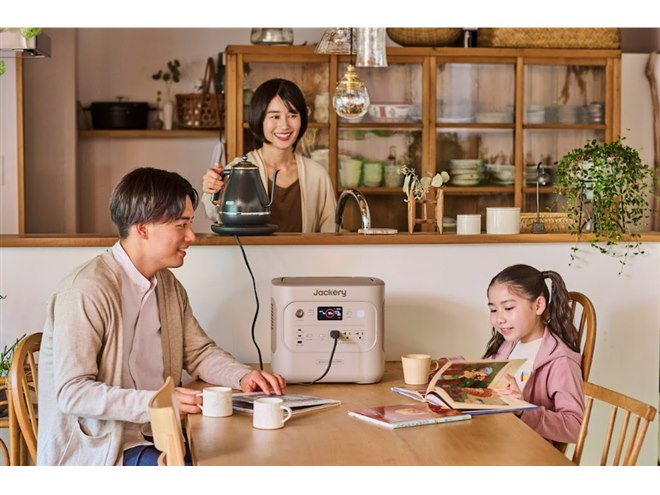 Jackery、大容量ポータブル電源「2000 New」に新色サンド