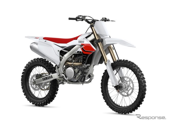 ヤマハのモトクロスバイク「YZシリーズ」新型発売、価格は据え置き 70