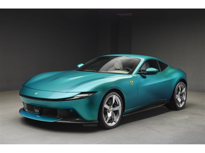 フェラーリが新型車「Amalfi（アマルフィ）」を世界初公開 - 価格.com