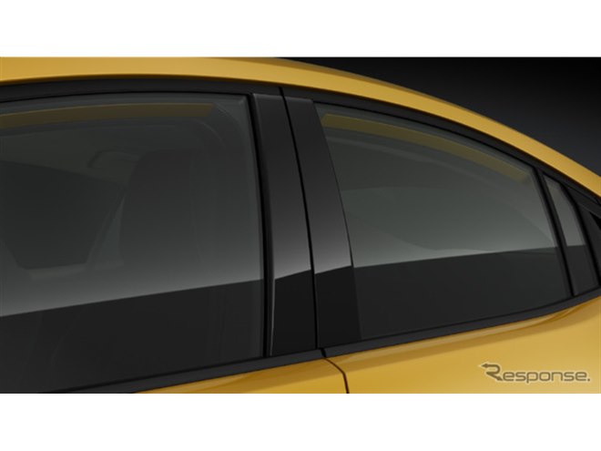 トヨタ『プリウスPHEV』にブラックパーツ光る「ナイトシェード」登場
